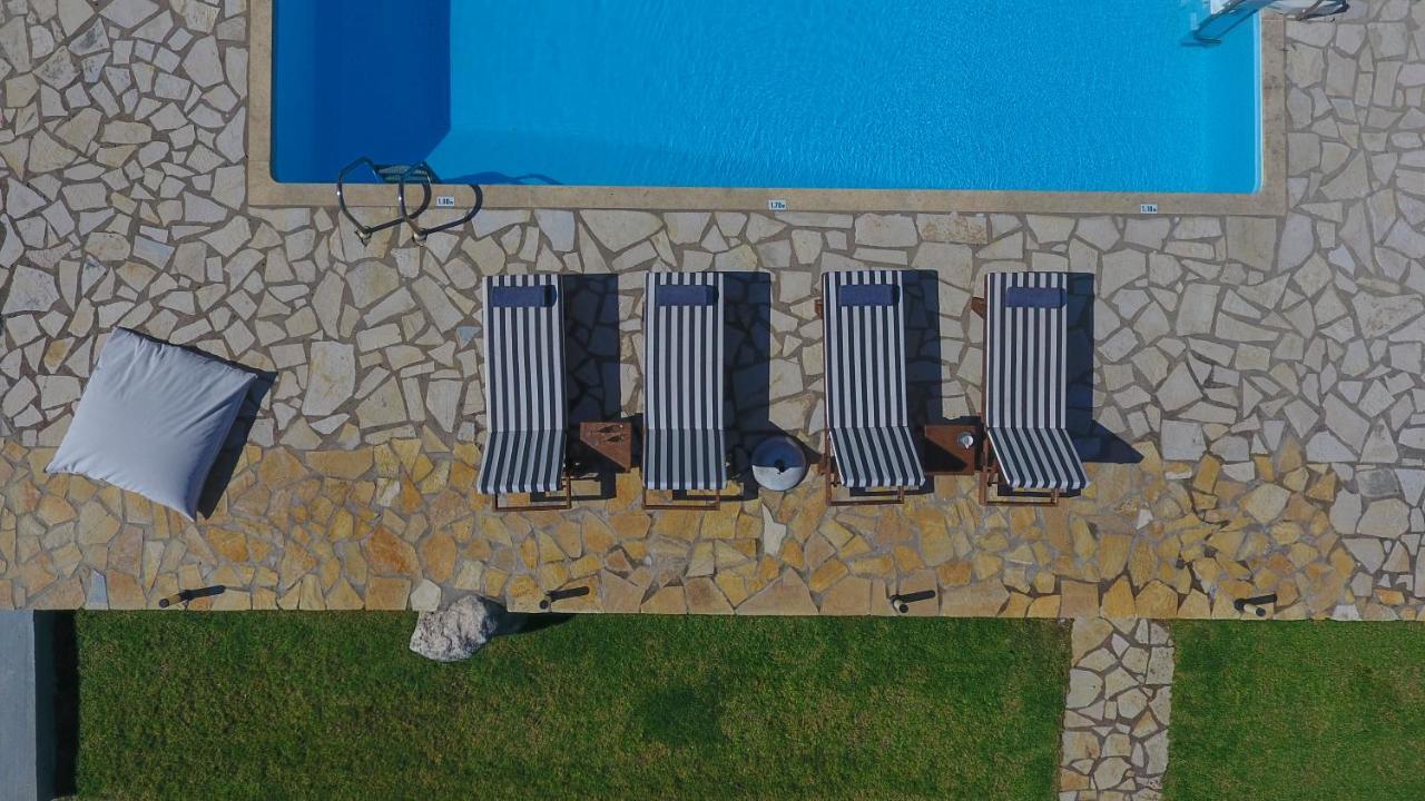 Villa Artemis Nikiana Eksteriør billede